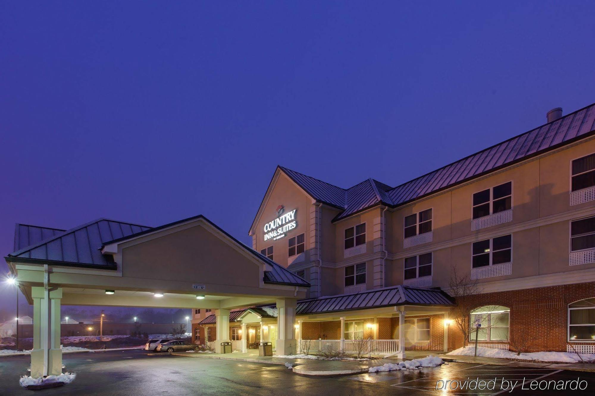 Country Inn & Suites By Radisson, Brockton Exterior photo